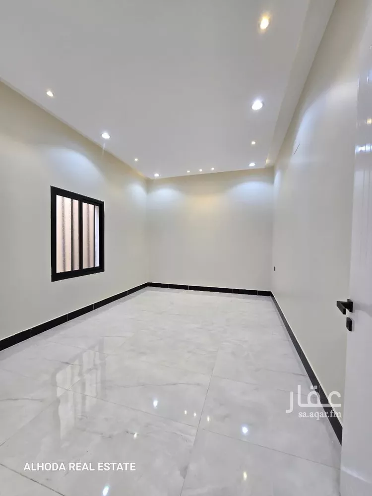 دور للبيع في شارع احمد بن محمد بن علي البسكري, حي الورود, مدينة خميس مشيط, منطقة عسير صورة 5