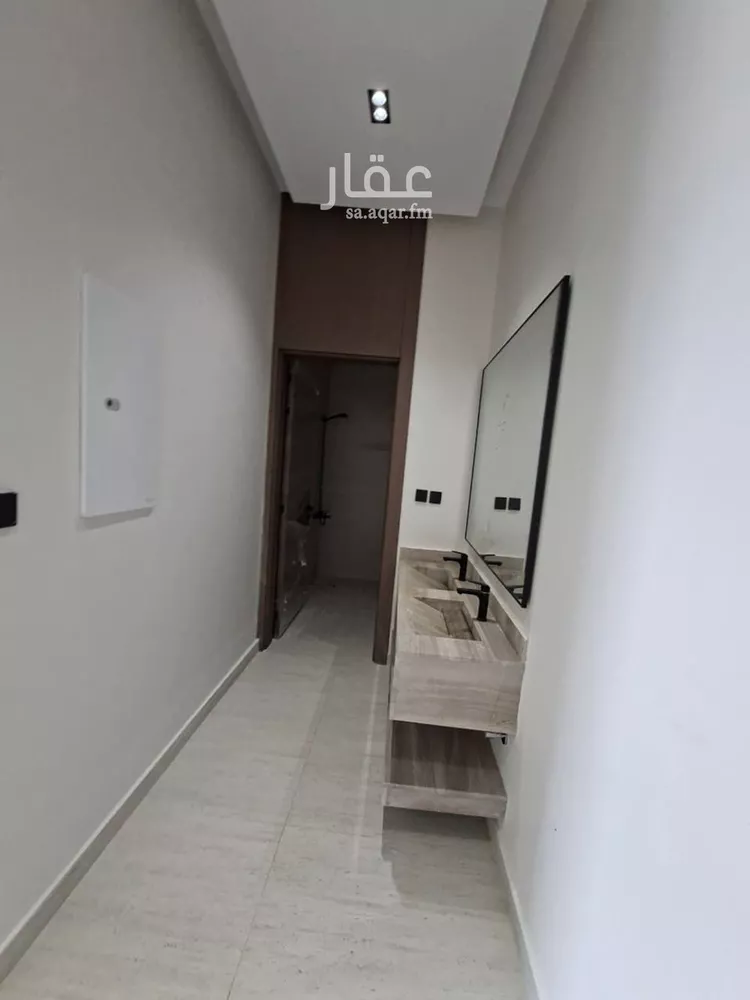 دور للبيع في شارع احمد بن عفيف, حي الجنادرية, مدينة الرياض, منطقة الرياض 9