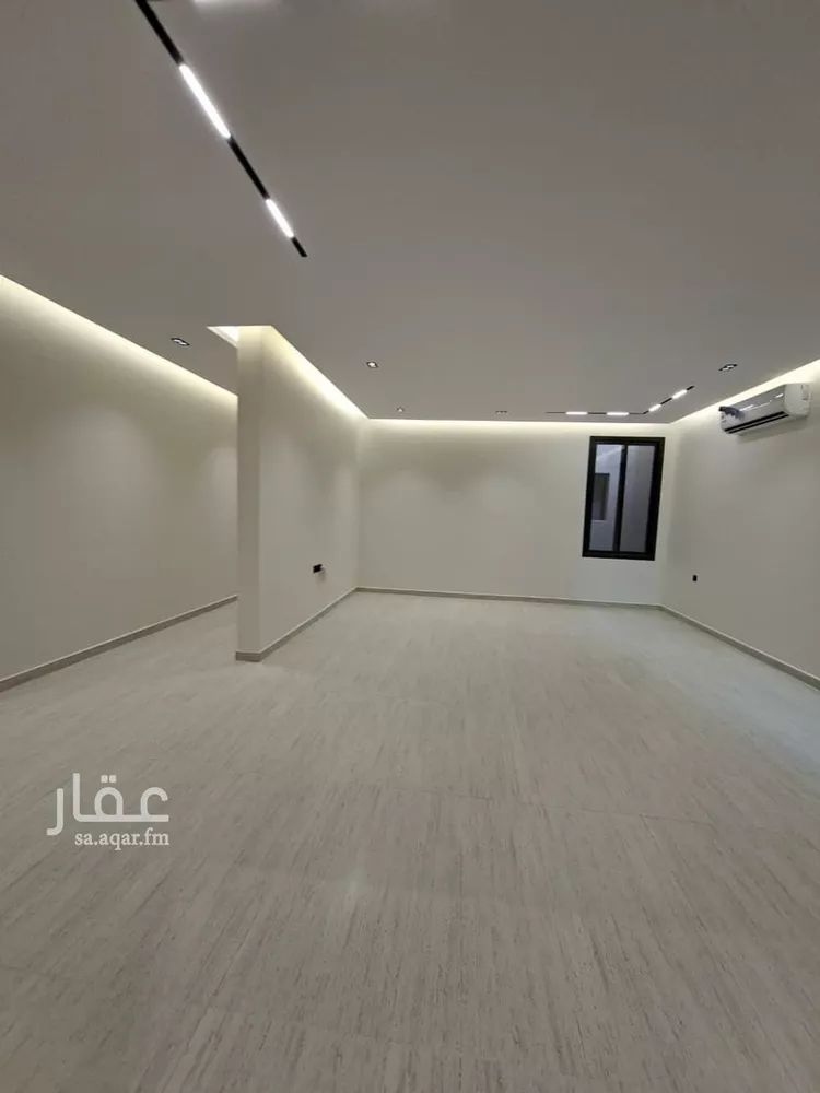 دور للبيع في شارع احمد بن عفيف, حي الجنادرية, مدينة الرياض, منطقة الرياض 11