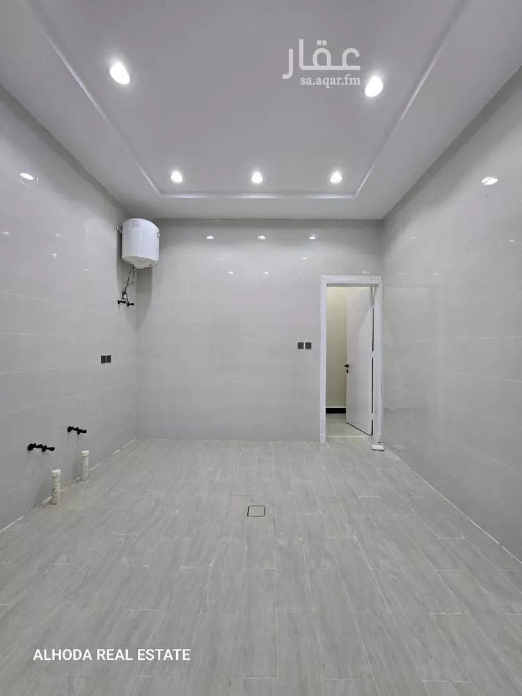 Floor for Sale in Khamis Mushait Al Mamurah 7