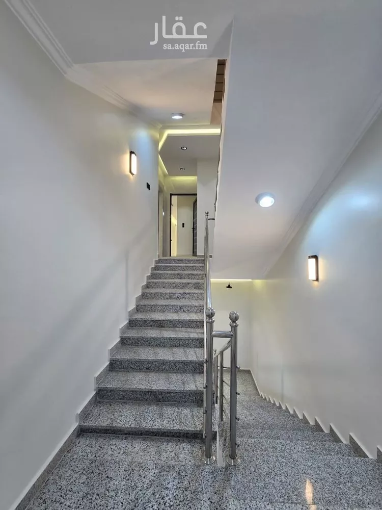 Floor for Sale in Ahad Rufaidah Al Aziziyah 16