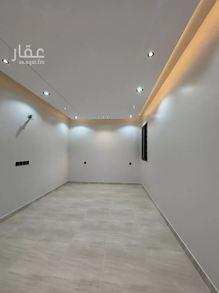 Floor for Sale in Khamis Mushait Ar Rabie 9