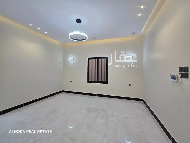 دور للبيع في شارع احمد بن محمد بن علي البسكري, حي الورود, مدينة خميس مشيط, منطقة عسير صورة 3