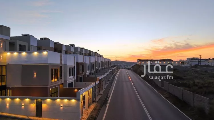 فيلا للبيع في شارع شعب نجد, حي الغدير, مدينة أبها, منطقة عسير