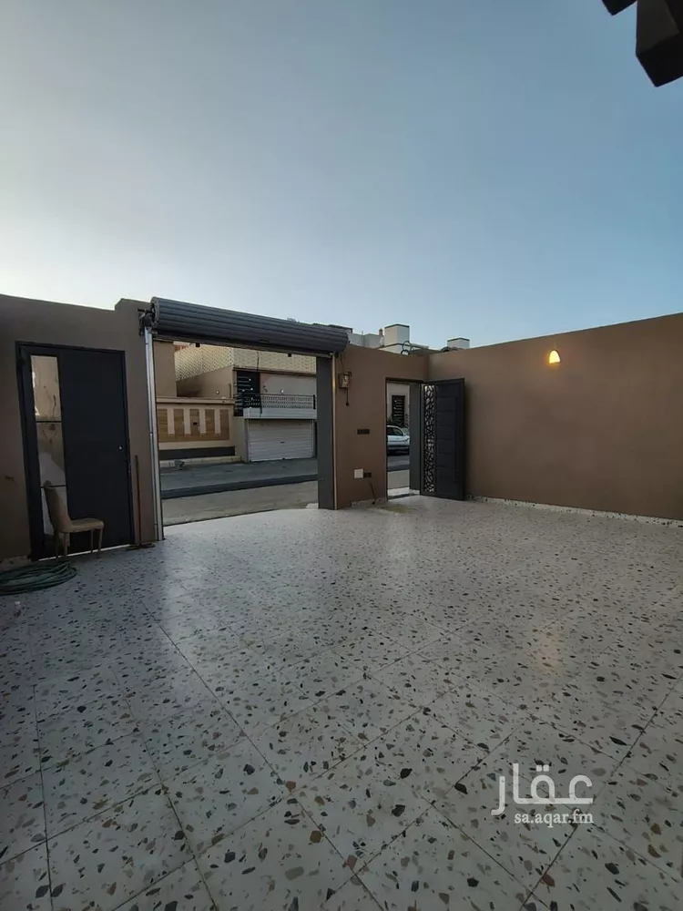 Floor for Sale in Khamis Mushait Al Wahah 16