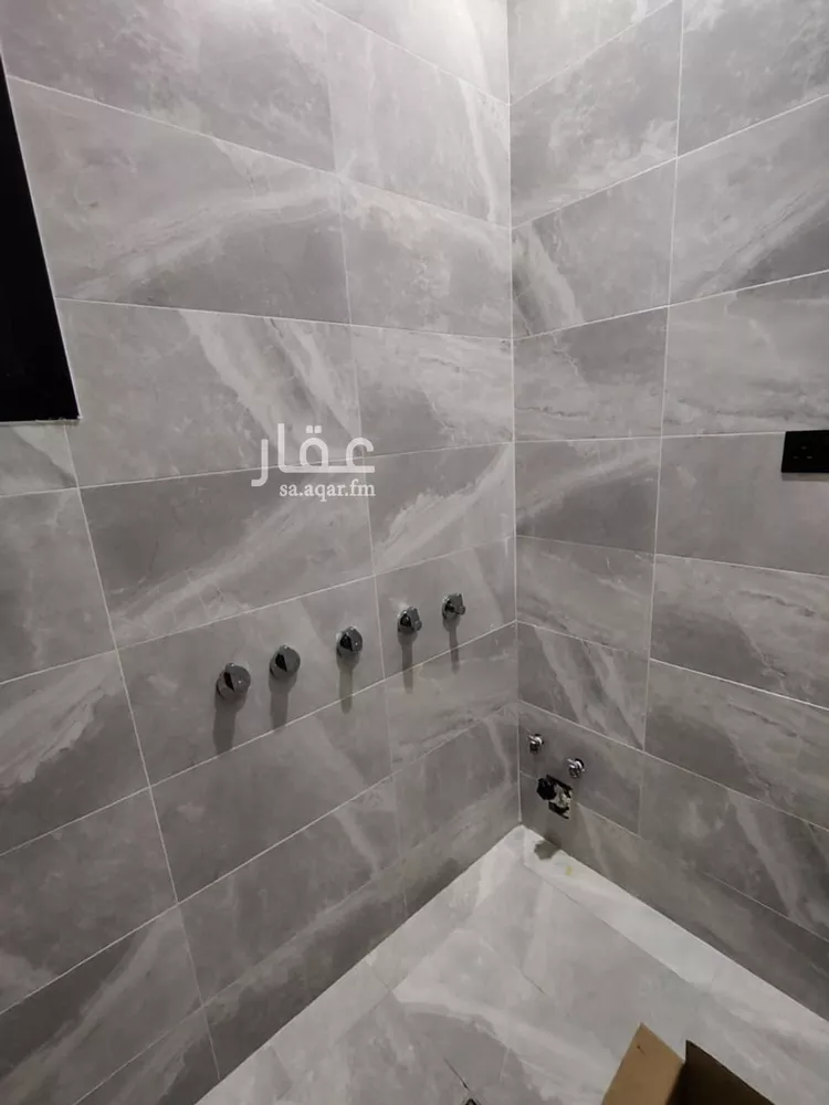 دور للبيع في شارع بكر بن جبلة, حي المروج, مدينة أبها, منطقة عسير صورة 5