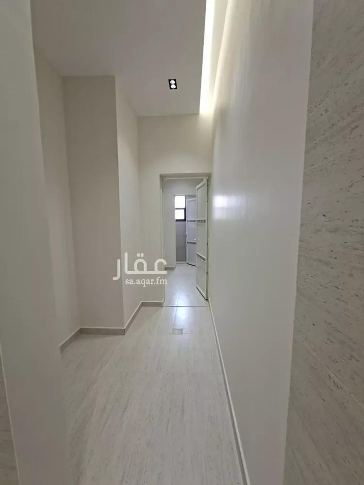 دور للبيع في شارع احمد بن عفيف, حي الجنادرية, مدينة الرياض, منطقة الرياض صورة 4