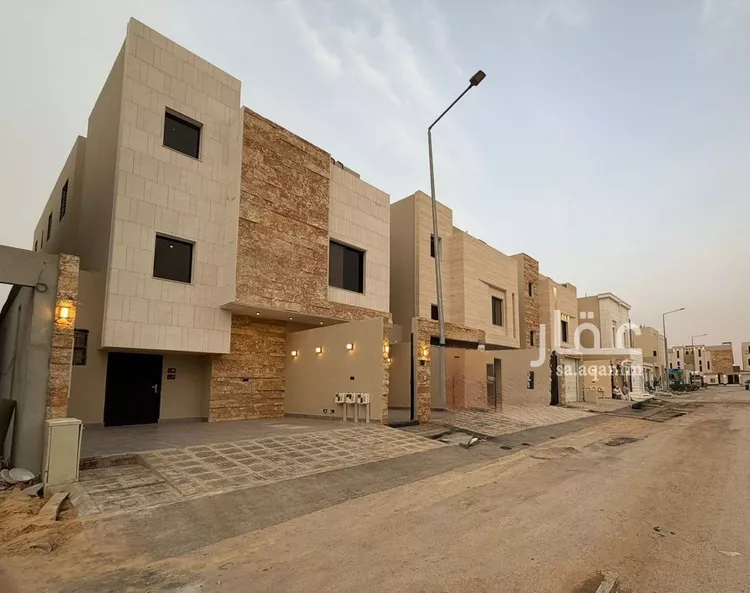 دور للبيع في شارع احمد بن عفيف, حي الجنادرية, مدينة الرياض, منطقة الرياض 1 صورة