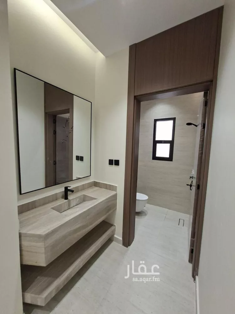 Floor for Sale in Riyadh Al Janadriyah 7