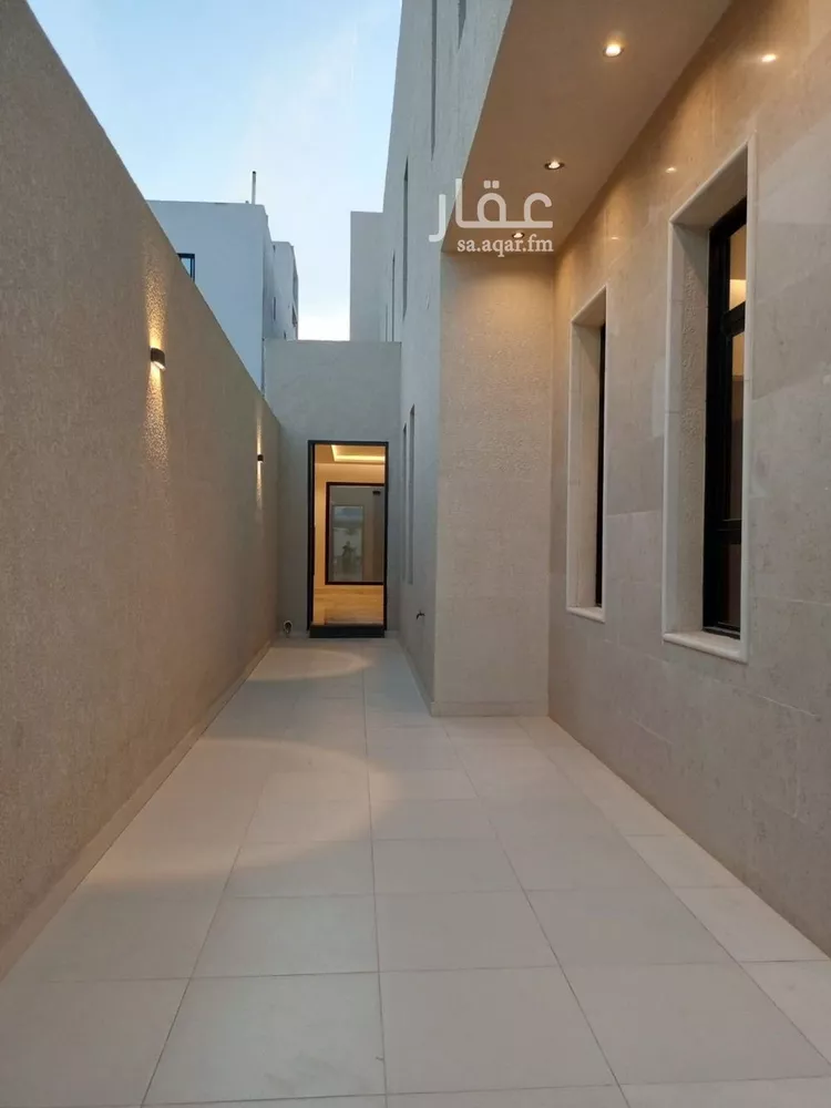 فيلا للبيع في شارع عبدالله المنيعي, حي العارض, مدينة الرياض, منطقة الرياض صورة 2