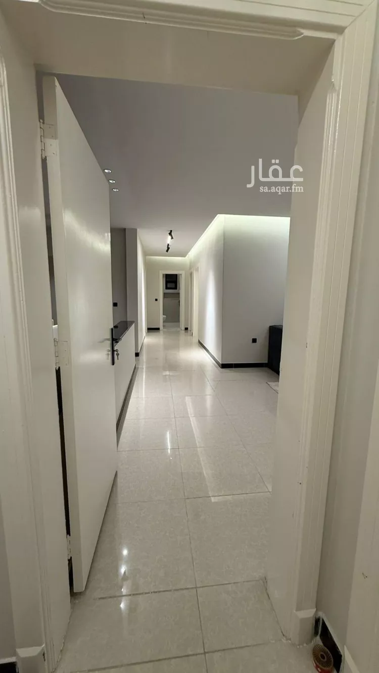 شقة للإيجار في شارع رقم 321, حي الملقا, مدينة الرياض, منطقة الرياض صورة 2