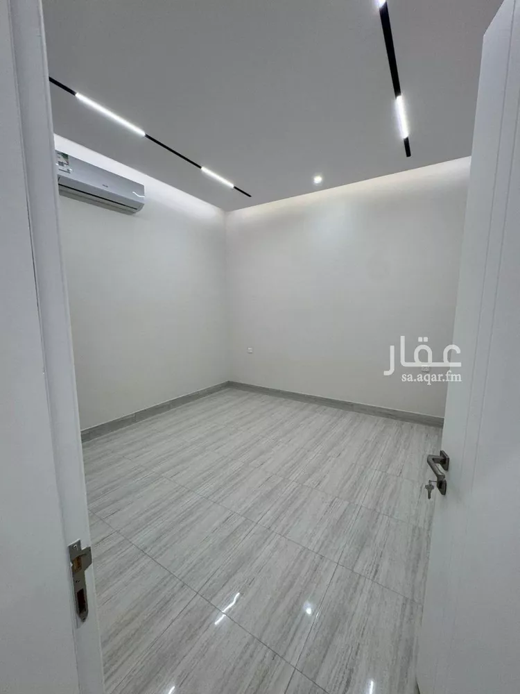 دور للبيع في شارع حميد بن حماد, حي الرمال, مدينة الرياض, منطقة الرياض صورة 2