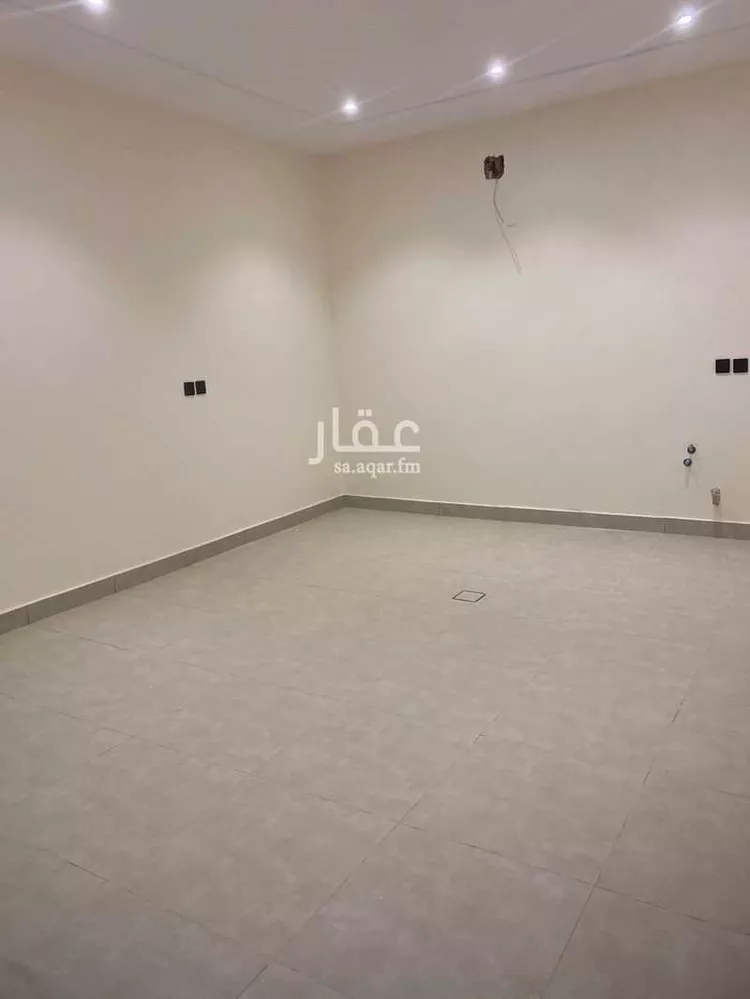 دور للبيع في شارع الأسود بن هلال, حي البيان, مدينة الرياض, منطقة الرياض 9