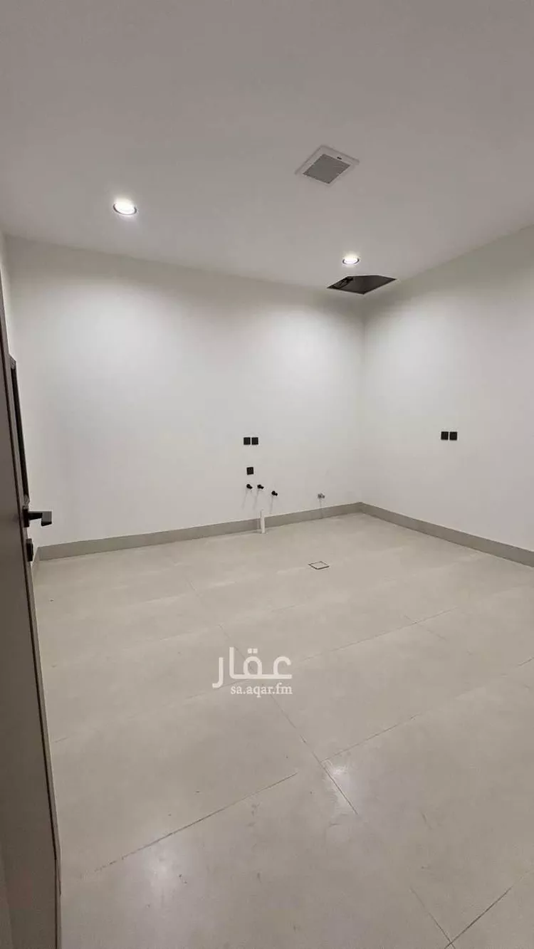 دور للبيع في شارع وادي طلح, حي الرمال, مدينة الرياض, منطقة الرياض 8