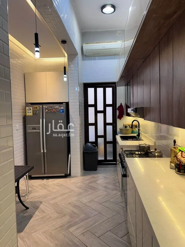 فيلا للبيع في شارع عبدالرحمن بشناق, حي المهدية, مدينة الرياض, منطقة الرياض صورة 3