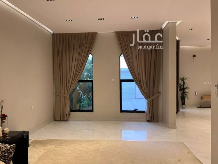 فيلا للبيع في شارع عبدالرحمن بشناق, حي المهدية, مدينة الرياض, منطقة الرياض صورة 4