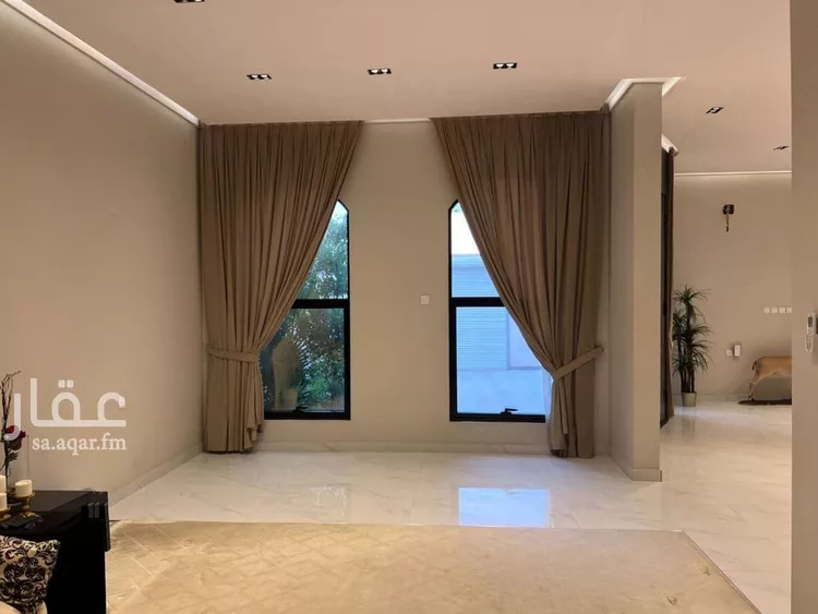 فيلا للبيع في شارع عبدالرحمن بشناق, حي المهدية, مدينة الرياض, منطقة الرياض صورة 4