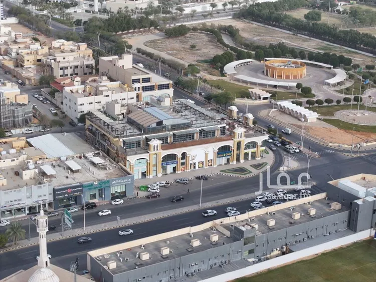 مجمع للإيجار في شارع المعري, حي الصفراء, مدينة بريدة, منطقة القصيم