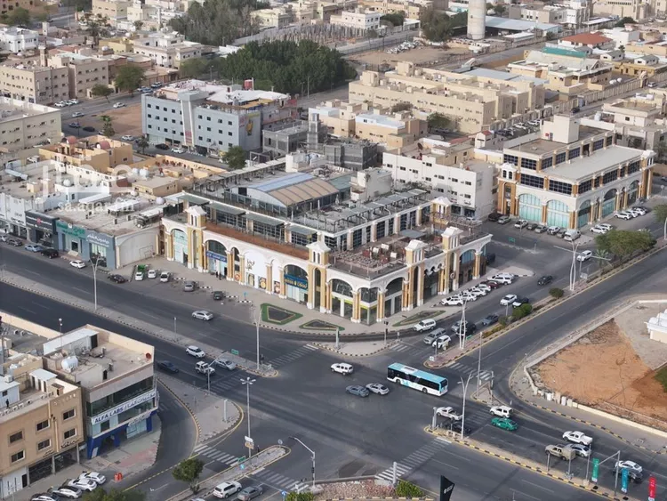 مجمع للإيجار في شارع المعري, حي الصفراء, مدينة بريدة, منطقة القصيم صورة 2