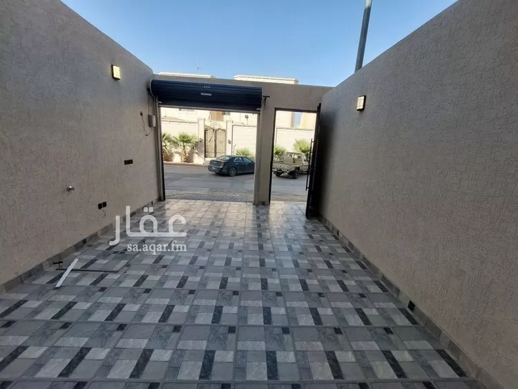 Floor for Sale in Riyadh Al Uraija Al Gharbiyah صورة 2