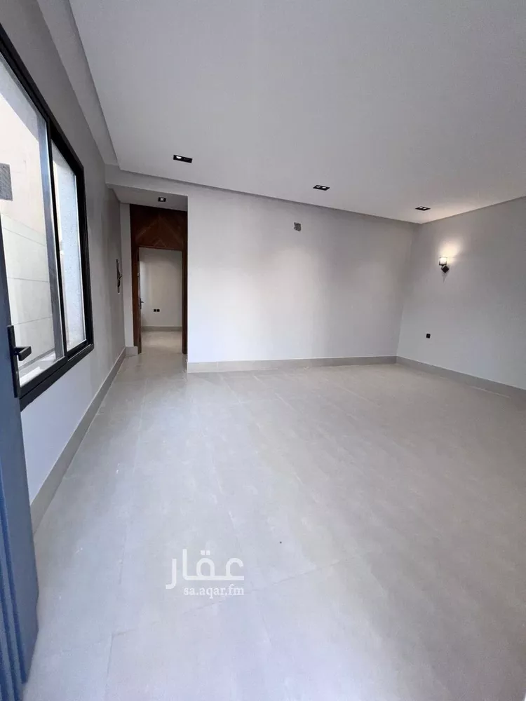 Floor for Sale in Riyadh Al Uraija Al Gharbiyah 13