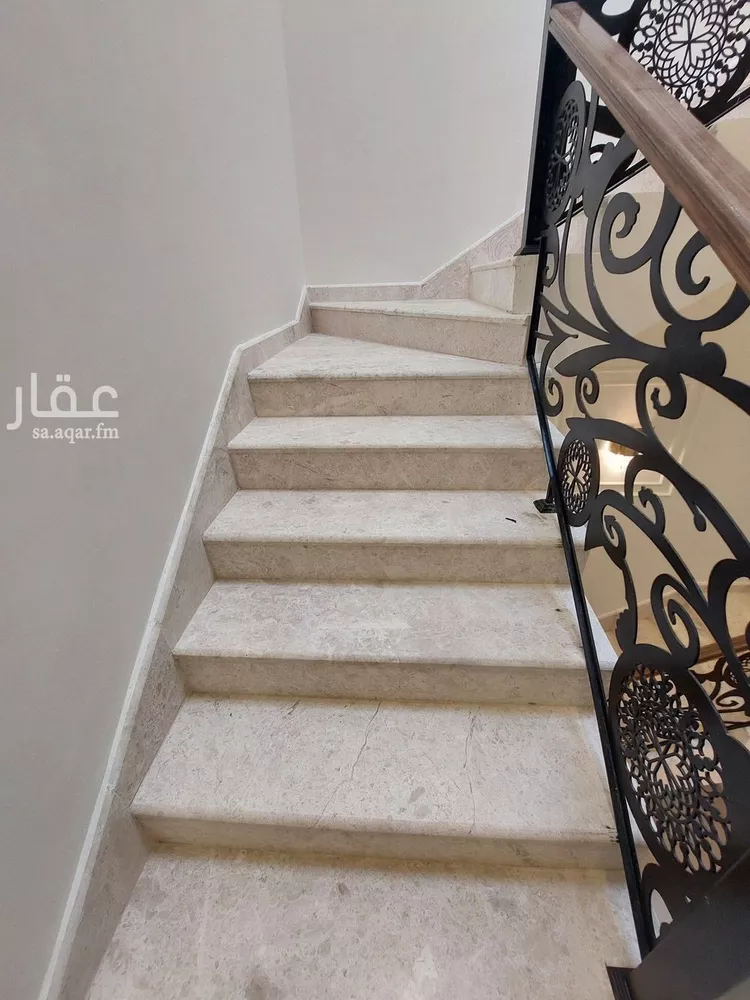 فيلا للبيع في شارع رقم 330, حي ظهرة لبن, مدينة الرياض, منطقة الرياض 29