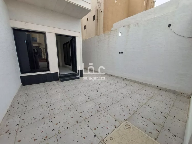Floor for Sale in Riyadh Al Uraija Al Gharbiyah صورة 3