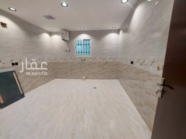 فيلا للبيع في شارع رقم 142, حي ظهرة لبن, مدينة الرياض, منطقة الرياض 10