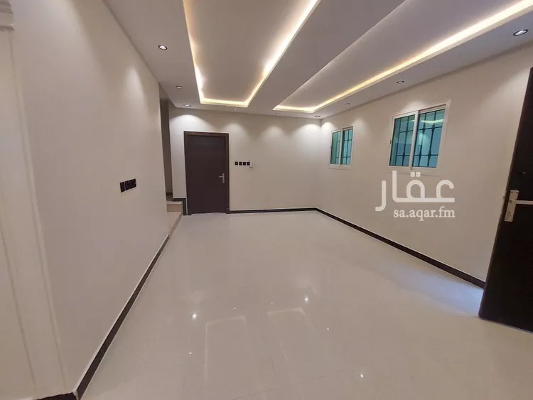 فيلا للبيع في شارع رقم 142, حي ظهرة لبن, مدينة الرياض, منطقة الرياض 11
