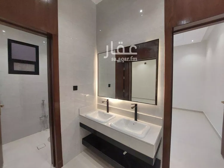 Floor for Sale in Riyadh Al Uraija Al Gharbiyah صورة 3