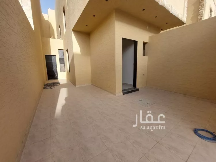 دور للبيع في شارع إسماعيل بن عيسى المرشدي, حي طويق, مدينة الرياض, منطقة الرياض صورة 3