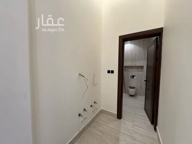 فيلا للبيع في شارع خفاف, حي ظهرة لبن, مدينة الرياض, منطقة الرياض صورة 3
