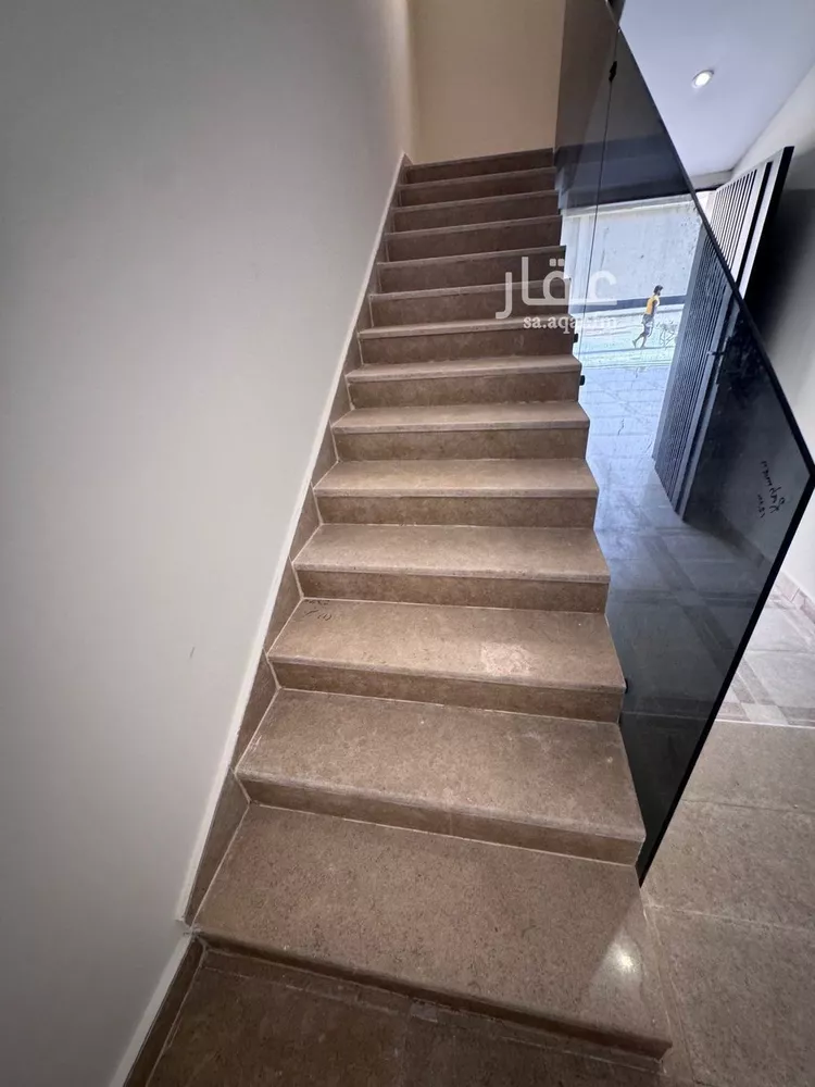 دور للبيع في شارع عبدالوهاب بن مجاهد, حي طويق, مدينة الرياض, منطقة الرياض صورة 3