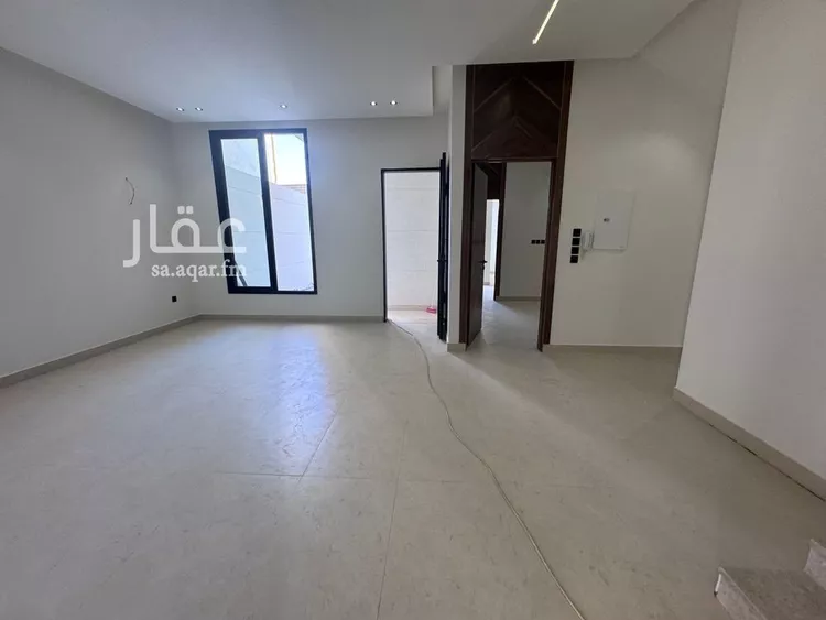 فيلا للبيع في شارع كامل بن عكرمة, حي العريجاء الغربي, مدينة الرياض, منطقة الرياض صورة 5