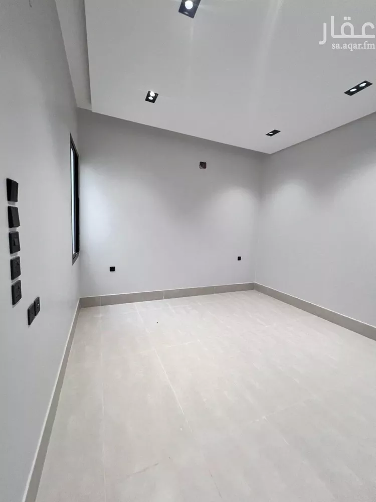 Floor for Sale in Riyadh Al Uraija Al Gharbiyah 11