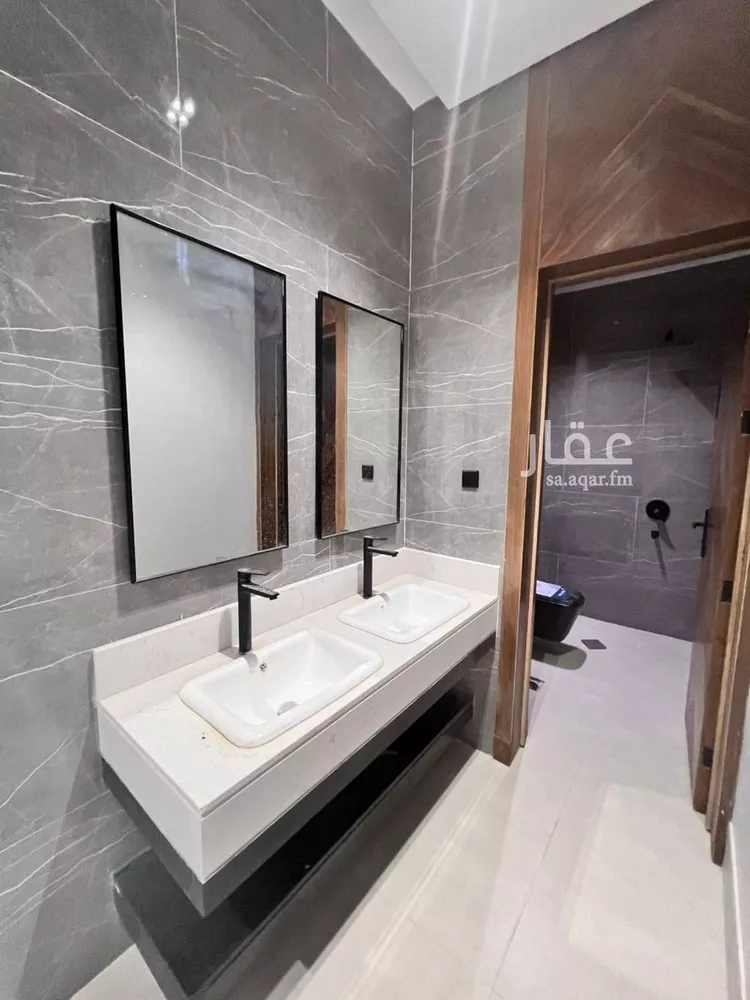 Floor for Sale in Riyadh Al Uraija Al Gharbiyah 8