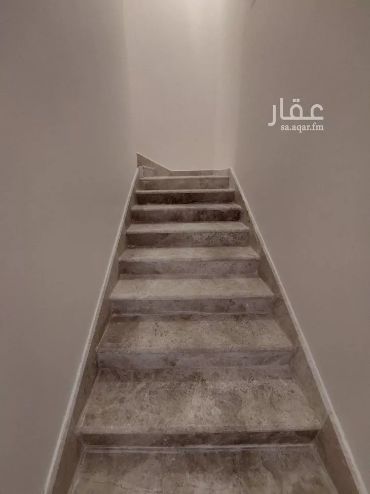فيلا للبيع في شارع أبي زيد البلخي, حي ظهرة لبن, مدينة الرياض, منطقة الرياض 21