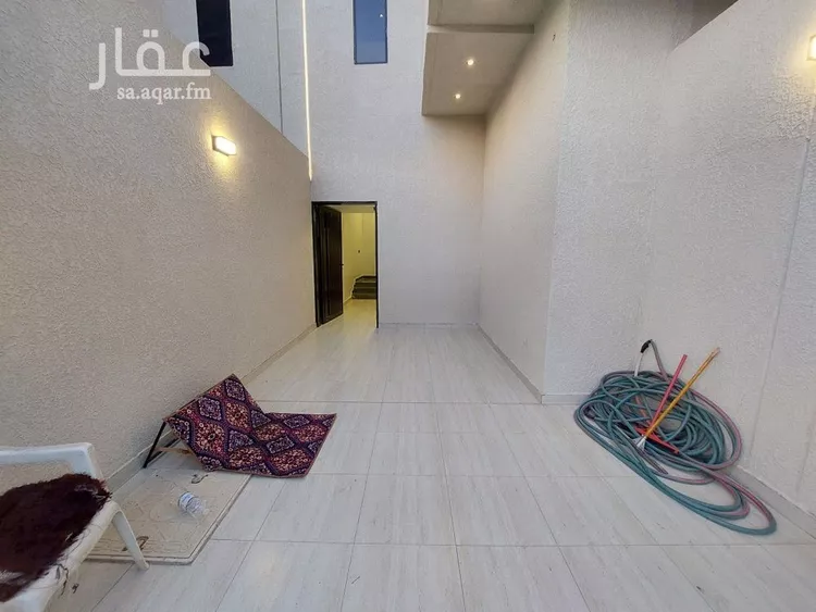 دور للبيع في شارع صفوان بن اليمان العبسي, حي الزهرة, مدينة الرياض, منطقة الرياض صورة 2