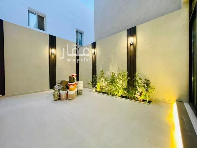 فيلا للبيع في شارع عثمان بن سليمان, حي المهدية, مدينة الرياض, منطقة الرياض صورة 3