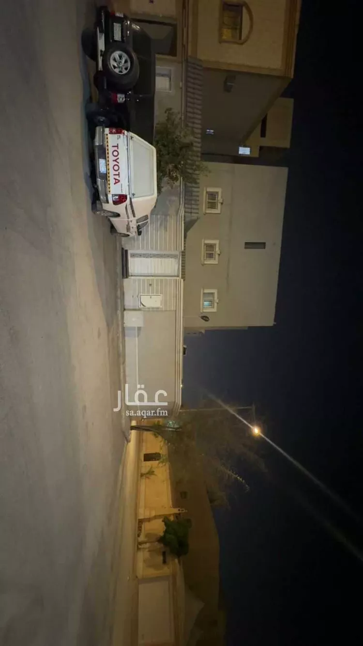 فيلا للبيع في شارع النفيس ، حي ظهرة لبن ، الرياض ، منطقة الرياض صورة 2