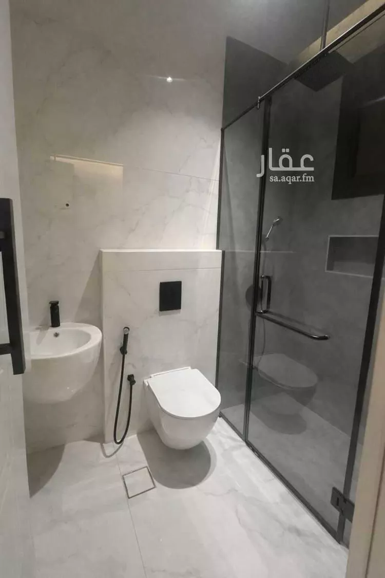 دور للبيع في شارع الغنامية, حي الربيع, مدينة الرياض, منطقة الرياض صورة 5