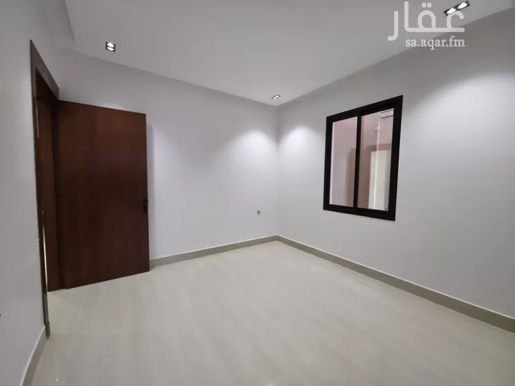 فيلا للبيع في شارع أبي كبير, حي العريجاء الغربي, مدينة الرياض, منطقة الرياض صورة 5