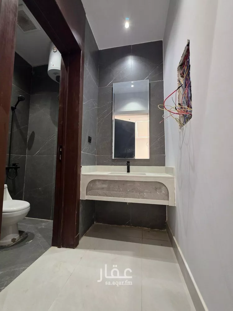 فيلا للبيع في شارع حيدة بن معاوية, حي طويق, مدينة الرياض, منطقة الرياض 19