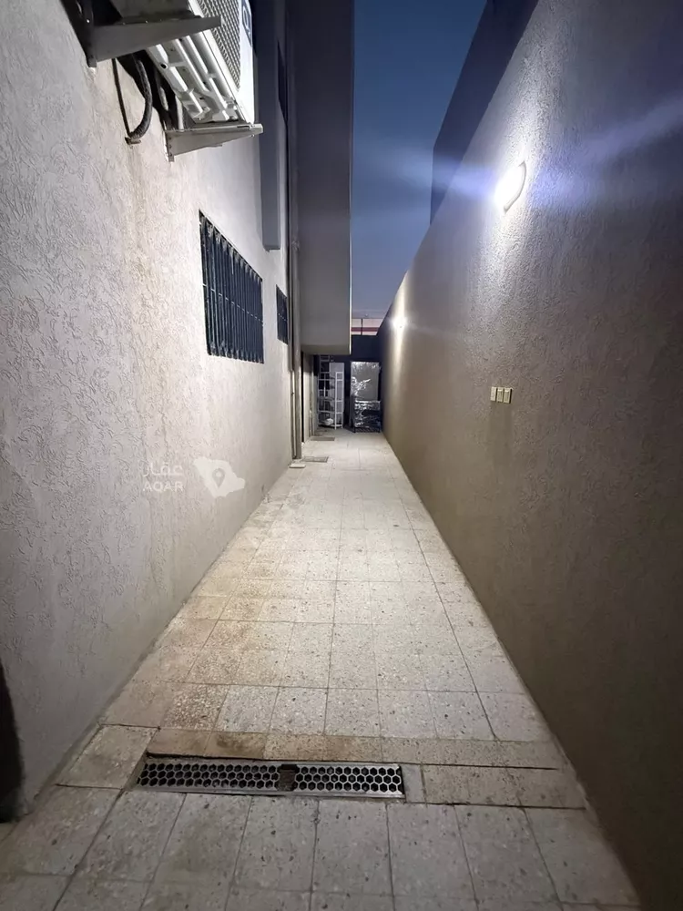 فيلا للبيع في شارع وادي مثلة, حي غرناطة, مدينة الرياض, منطقة الرياض 4