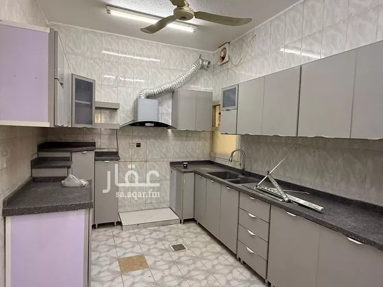 شقة للإيجار في شارع السفانية, حي المعيزيلة, مدينة الرياض, منطقة الرياض صورة 3