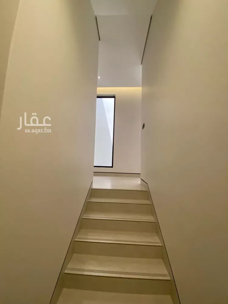فيلا للبيع في شارع عبدالله بن حبان, حي المهدية, مدينة الرياض, منطقة الرياض 18