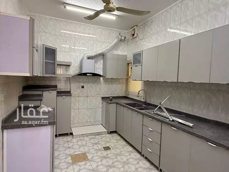 شقة للإيجار في شارع السفانية, حي المعيزيلة, مدينة الرياض, منطقة الرياض صورة 3