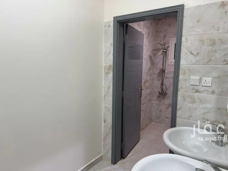 شقة للإيجار في شارع رقم 103, حي الندوة, مدينة الرياض, منطقة الرياض صورة 2