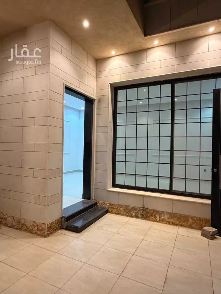 دور للبيع في شارع 101 st, حي الندوة, مدينة الرياض, منطقة الرياض 12