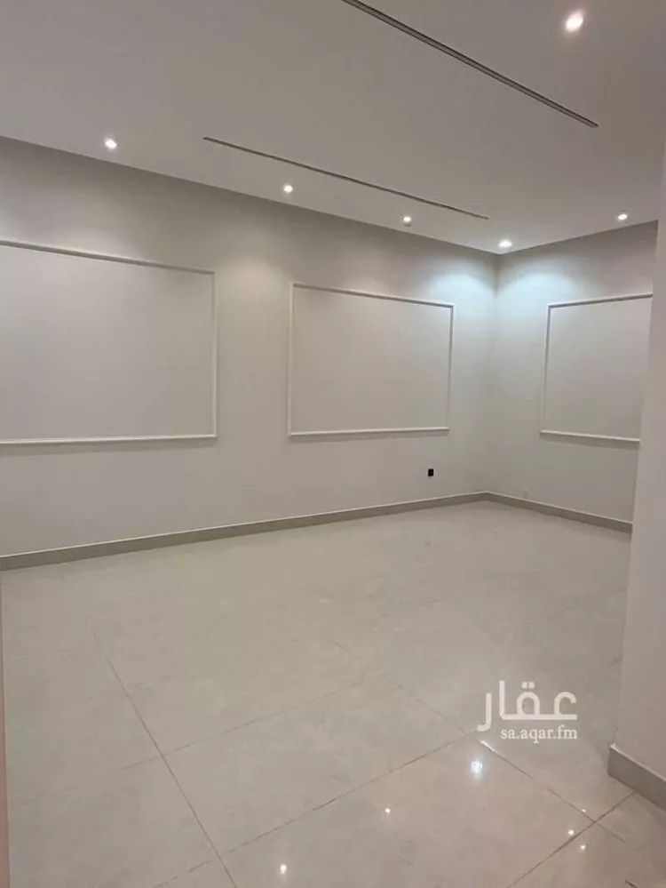 دور للبيع في شارع 101 st, حي الندوة, مدينة الرياض, منطقة الرياض صورة 3